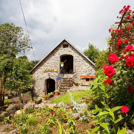 Holiday home Atelier Zvoneca